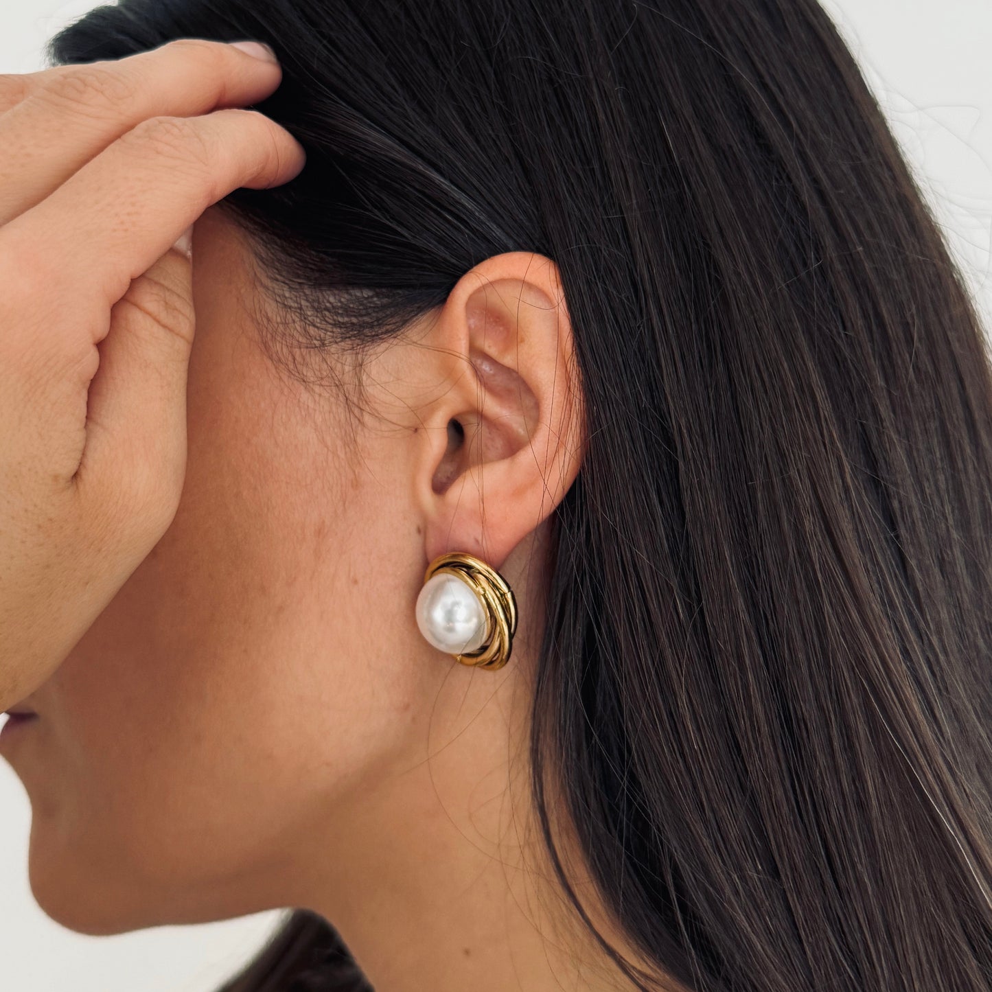 boucles d'oreilles Lagune dorée blanche