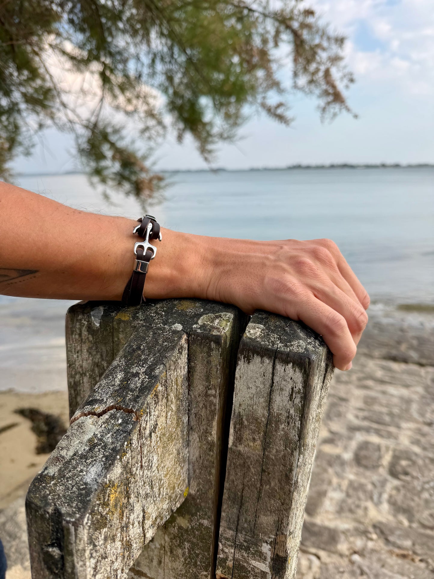 Ancre bracelet marron 