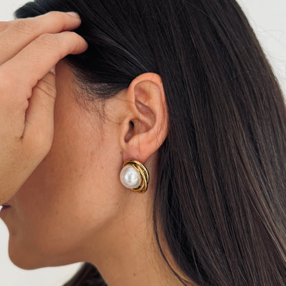 boucles d'oreilles Lagune dorée blanche