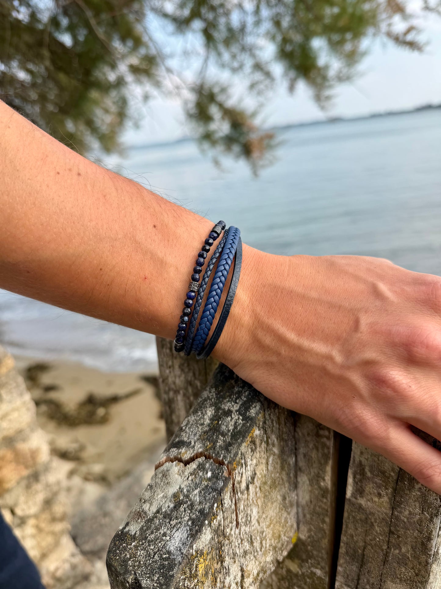 Grand large bleu cuir 