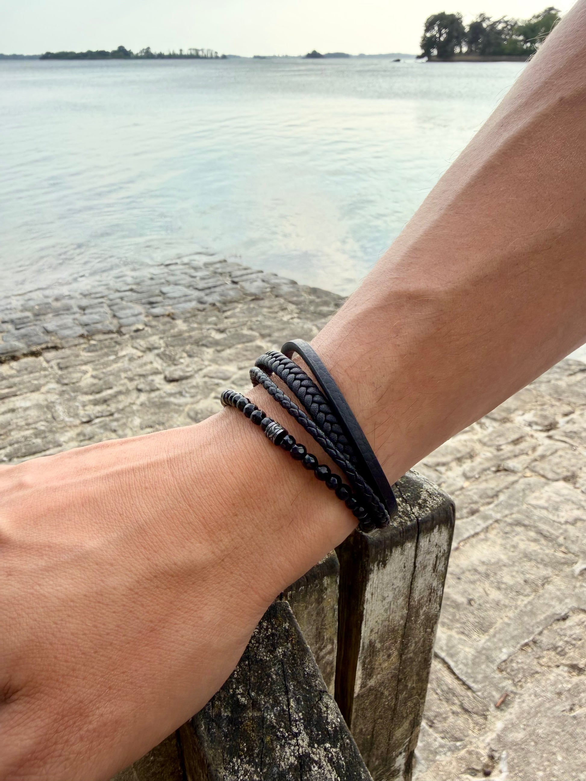 Grand large noir cuir 