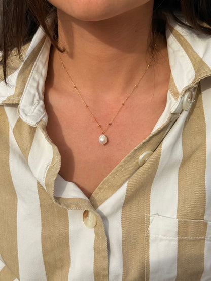 collier perle nacre et acier inoxydable