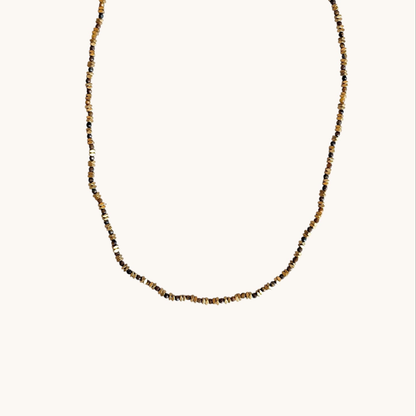 collier terre de soleil brillant